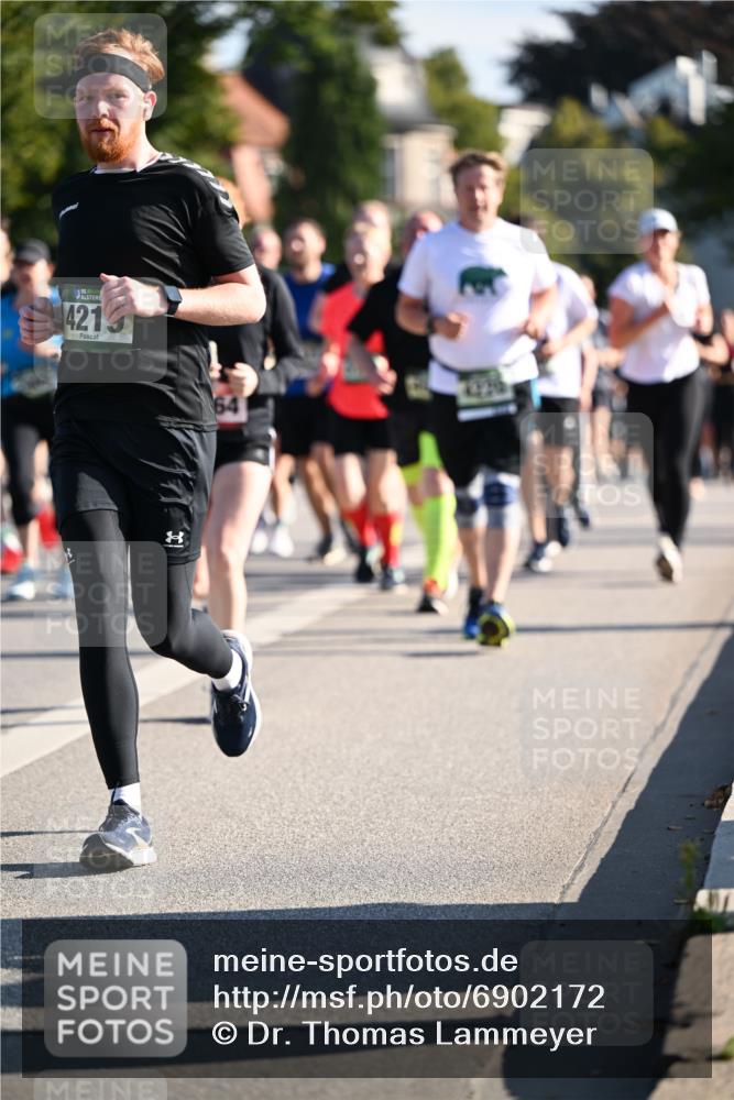 01.09.2024 - BARMER Alsterlauf Dr. Thomas Lammeyer http://msf.ph/oto/6902172 01.09.2024 09:39:15 Laufen 421 meine-sportfotos.de