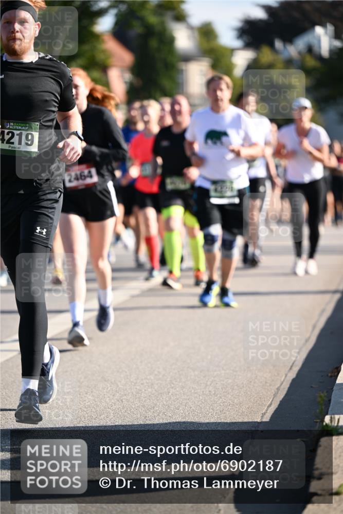 01.09.2024 - BARMER Alsterlauf Dr. Thomas Lammeyer http://msf.ph/oto/6902187 01.09.2024 09:39:16 Laufen 35, 4219, 2464 meine-sportfotos.de