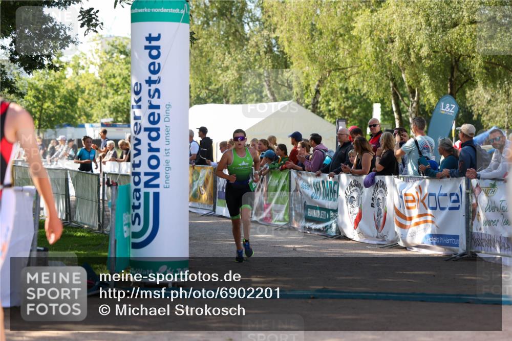 01.09.2024 - 17. Tribühne Triathlon Michael Strokosch http://msf.ph/oto/6902201 01.09.2024 11:01:13 Ziel 232, 286, 297 meine-sportfotos.de