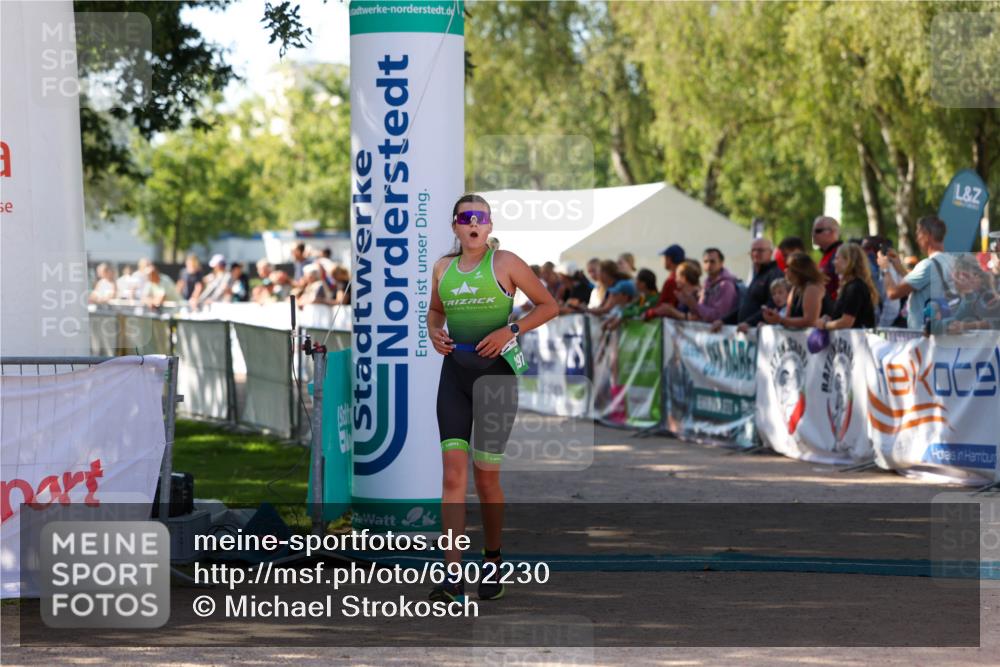 01.09.2024 - 17. Tribühne Triathlon Michael Strokosch http://msf.ph/oto/6902230 01.09.2024 11:01:15 Ziel 232, 297 meine-sportfotos.de