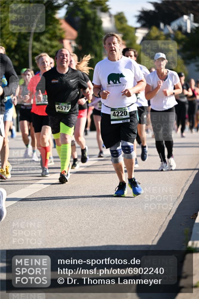 01.09.2024 - BARMER Alsterlauf Dr. Thomas Lammeyer http://msf.ph/oto/6902240 01.09.2024 09:39:17 Laufen 4579, 4220, 4220 meine-sportfotos.de