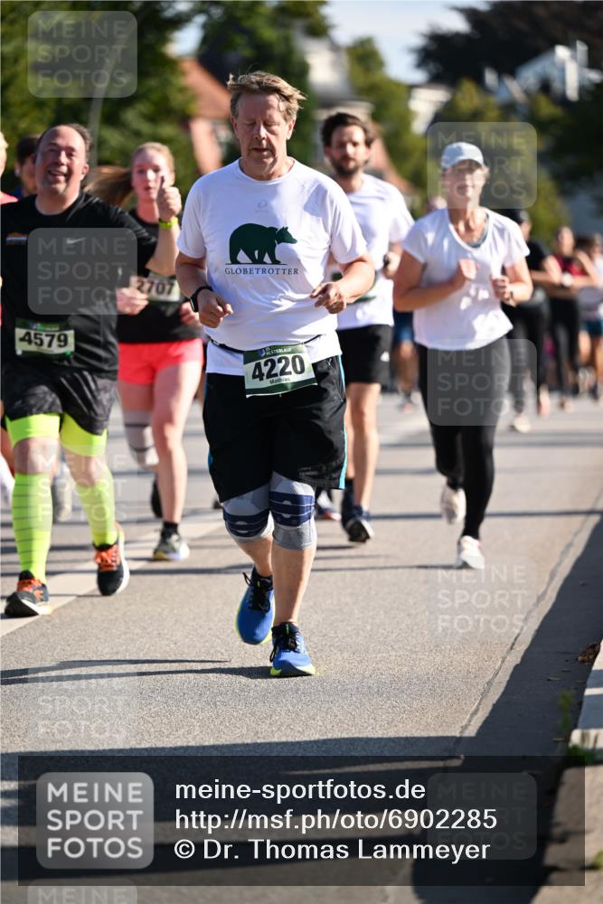 01.09.2024 - BARMER Alsterlauf Dr. Thomas Lammeyer http://msf.ph/oto/6902285 01.09.2024 09:39:18 Laufen 4579, 2707, 4220 meine-sportfotos.de