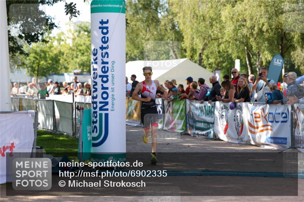 01.09.2024 - 17. Tribühne Triathlon Michael Strokosch http://msf.ph/oto/6902335 01.09.2024 11:01:22 Ziel 228, 232, 277 meine-sportfotos.de