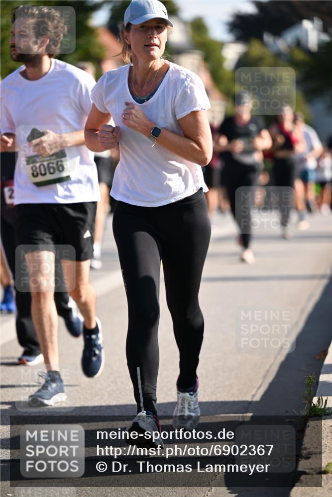 01.09.2024 - BARMER Alsterlauf Dr. Thomas Lammeyer http://msf.ph/oto/6902367 01.09.2024 09:39:20 Laufen 8066 meine-sportfotos.de