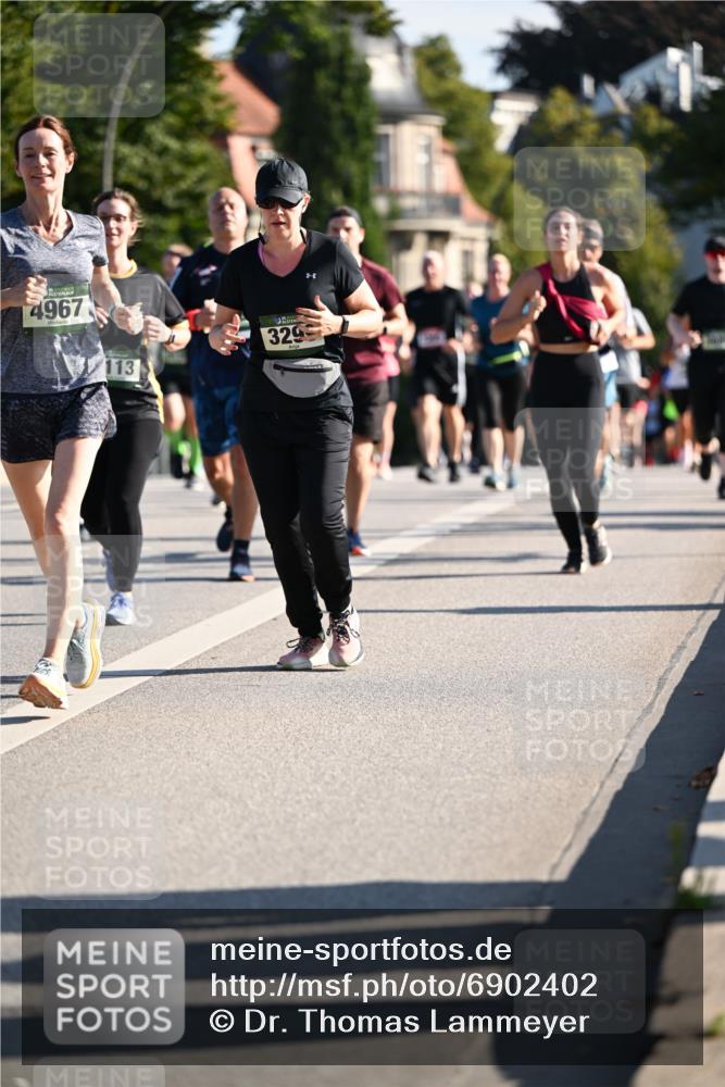 01.09.2024 - BARMER Alsterlauf Dr. Thomas Lammeyer http://msf.ph/oto/6902402 01.09.2024 09:39:23 Laufen 4967, 113, 329 meine-sportfotos.de