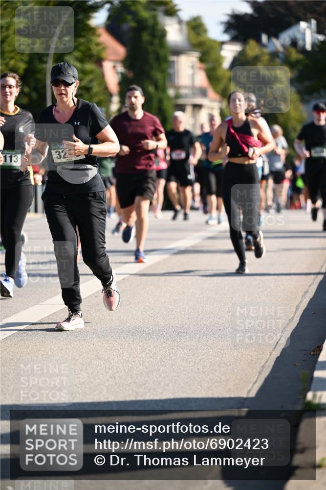01.09.2024 - BARMER Alsterlauf Dr. Thomas Lammeyer http://msf.ph/oto/6902423 01.09.2024 09:39:23 Laufen 113, 32 meine-sportfotos.de