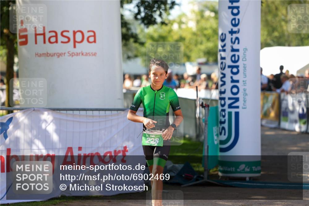 01.09.2024 - 17. Tribühne Triathlon Michael Strokosch http://msf.ph/oto/6902469 01.09.2024 11:01:31 Ziel 161, 228 meine-sportfotos.de