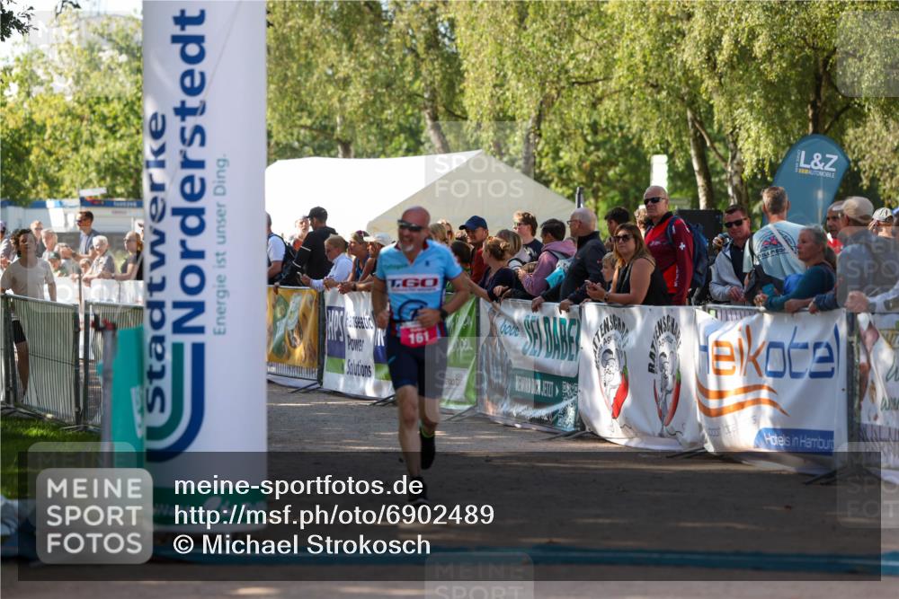 01.09.2024 - 17. Tribühne Triathlon Michael Strokosch http://msf.ph/oto/6902489 01.09.2024 11:01:37 Ziel 161, 200, 292 meine-sportfotos.de