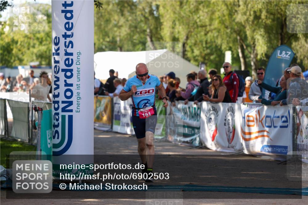 01.09.2024 - 17. Tribühne Triathlon Michael Strokosch http://msf.ph/oto/6902503 01.09.2024 11:01:38 Ziel 161, 200, 292 meine-sportfotos.de