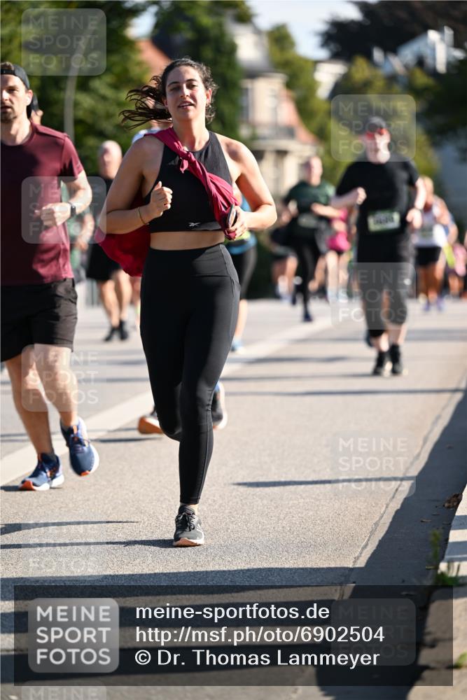 01.09.2024 - BARMER Alsterlauf Dr. Thomas Lammeyer http://msf.ph/oto/6902504 01.09.2024 09:39:26 Laufen  meine-sportfotos.de