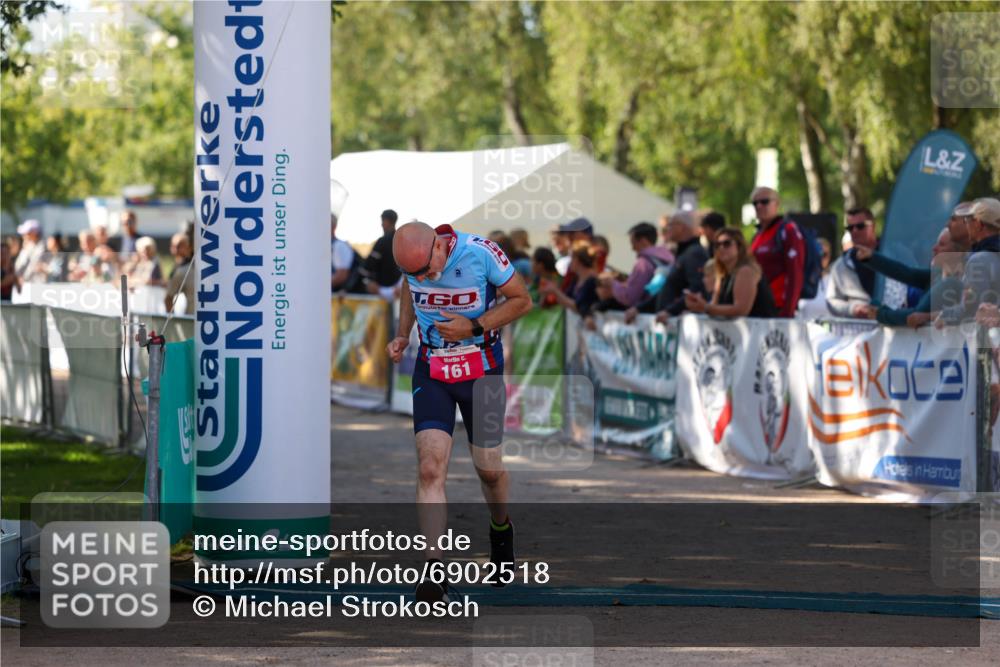 01.09.2024 - 17. Tribühne Triathlon Michael Strokosch http://msf.ph/oto/6902518 01.09.2024 11:01:38 Ziel 161, 200, 292 meine-sportfotos.de