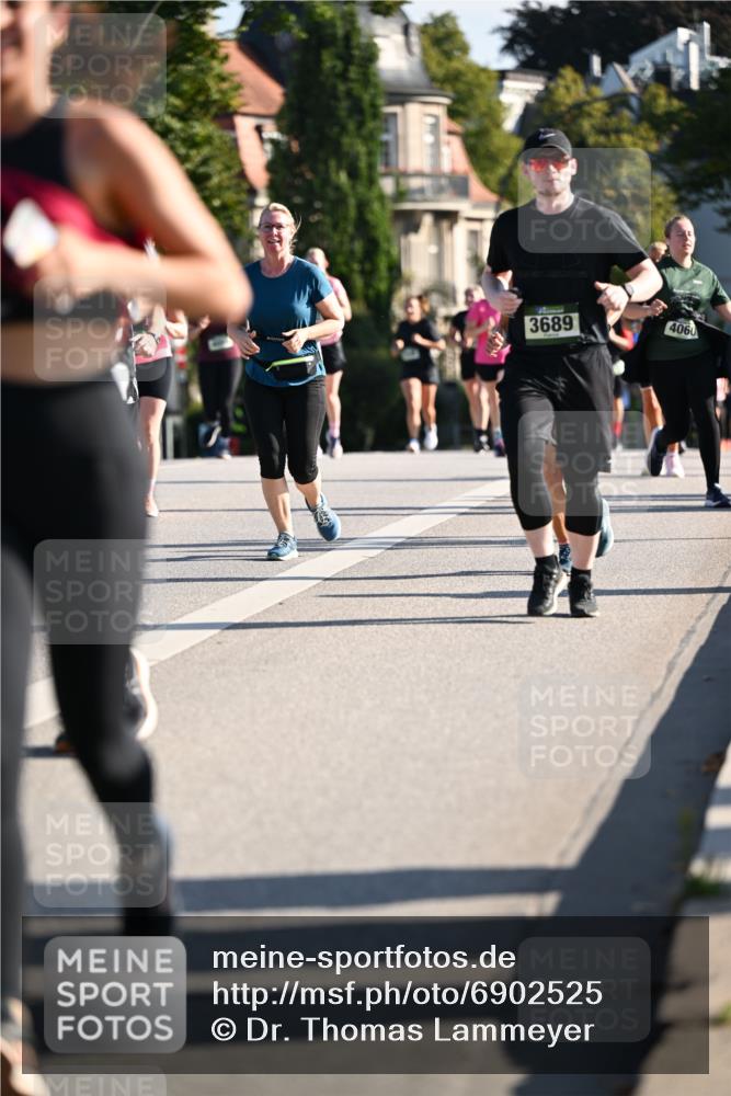 01.09.2024 - BARMER Alsterlauf Dr. Thomas Lammeyer http://msf.ph/oto/6902525 01.09.2024 09:39:27 Laufen 3689, 4060 meine-sportfotos.de