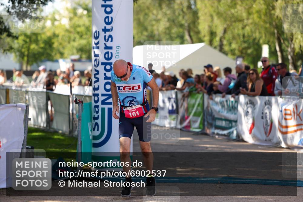 01.09.2024 - 17. Tribühne Triathlon Michael Strokosch http://msf.ph/oto/6902537 01.09.2024 11:01:39 Ziel 161, 200, 292 meine-sportfotos.de