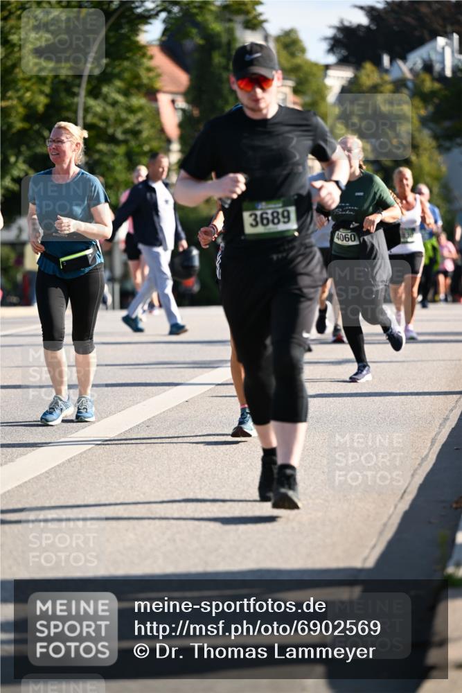 01.09.2024 - BARMER Alsterlauf Dr. Thomas Lammeyer http://msf.ph/oto/6902569 01.09.2024 09:39:29 Laufen 3689, 4060 meine-sportfotos.de