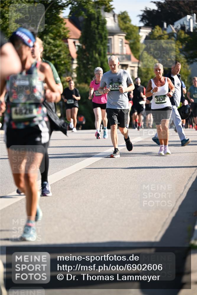 01.09.2024 - BARMER Alsterlauf Dr. Thomas Lammeyer http://msf.ph/oto/6902606 01.09.2024 09:39:31 Laufen 359, 3829, 3830 meine-sportfotos.de