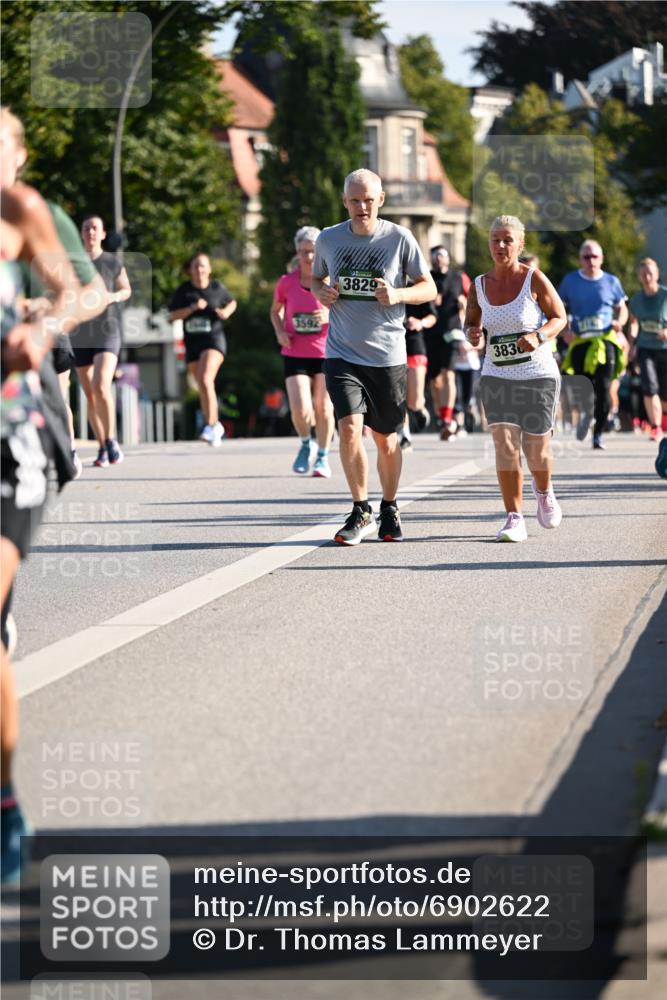 01.09.2024 - BARMER Alsterlauf Dr. Thomas Lammeyer http://msf.ph/oto/6902622 01.09.2024 09:39:31 Laufen 3592, 3829, 3830 meine-sportfotos.de