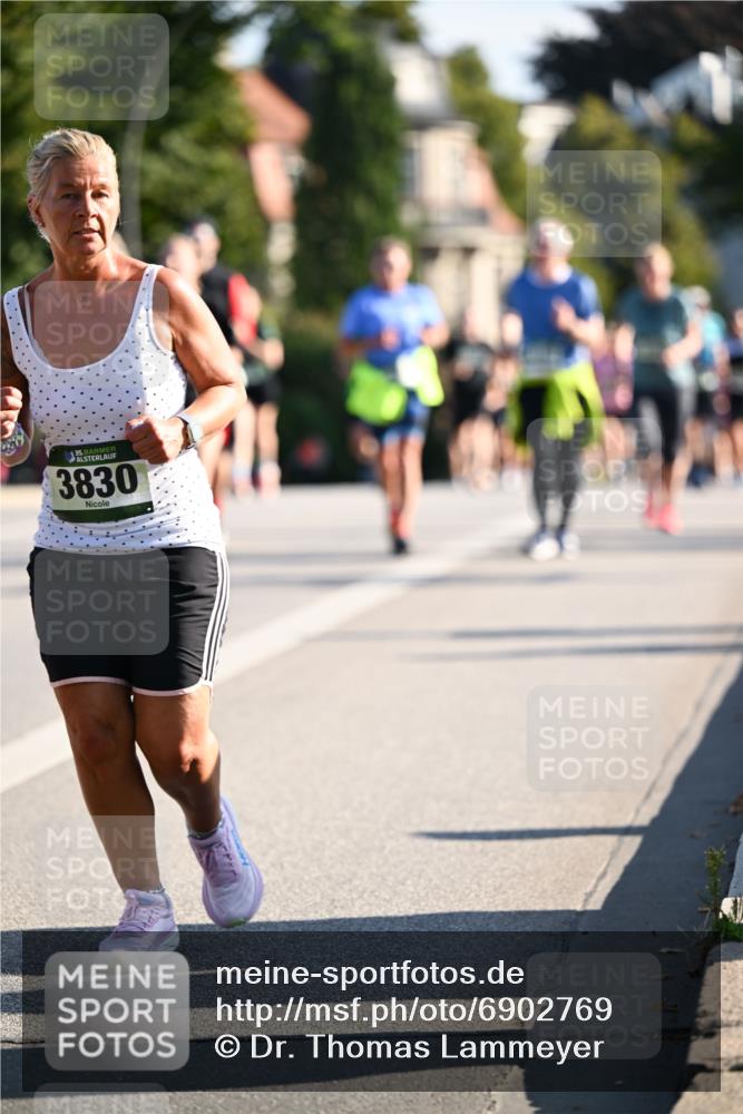 01.09.2024 - BARMER Alsterlauf Dr. Thomas Lammeyer http://msf.ph/oto/6902769 01.09.2024 09:39:35 Laufen 3830 meine-sportfotos.de