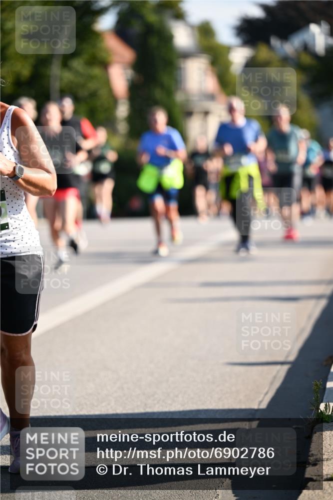 01.09.2024 - BARMER Alsterlauf Dr. Thomas Lammeyer http://msf.ph/oto/6902786 01.09.2024 09:39:36 Laufen  meine-sportfotos.de