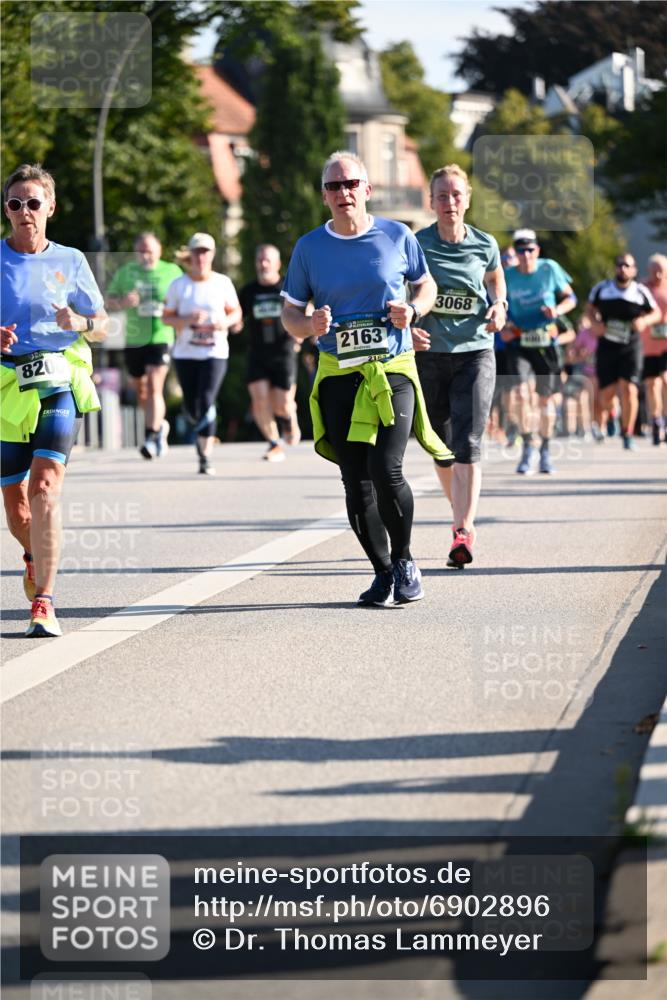01.09.2024 - BARMER Alsterlauf Dr. Thomas Lammeyer http://msf.ph/oto/6902896 01.09.2024 09:39:39 Laufen 8200, 2163, 2162, 3068 meine-sportfotos.de