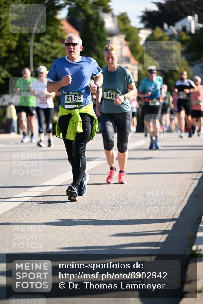 01.09.2024 - BARMER Alsterlauf Dr. Thomas Lammeyer http://msf.ph/oto/6902942 01.09.2024 09:39:40 Laufen 2163, 2163, 3068 meine-sportfotos.de