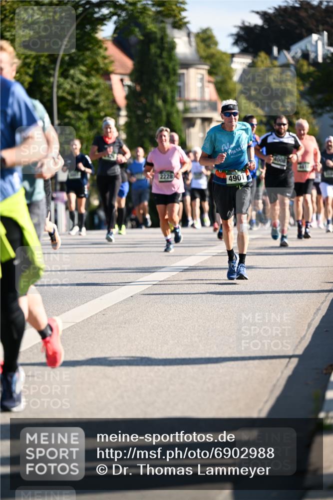 01.09.2024 - BARMER Alsterlauf Dr. Thomas Lammeyer http://msf.ph/oto/6902988 01.09.2024 09:39:42 Laufen 4901 meine-sportfotos.de