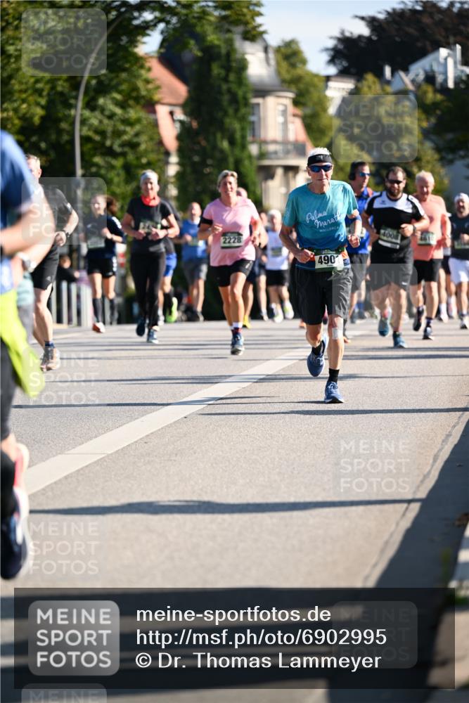 01.09.2024 - BARMER Alsterlauf Dr. Thomas Lammeyer http://msf.ph/oto/6902995 01.09.2024 09:39:42 Laufen 2228, 490, 4008, 4610 meine-sportfotos.de
