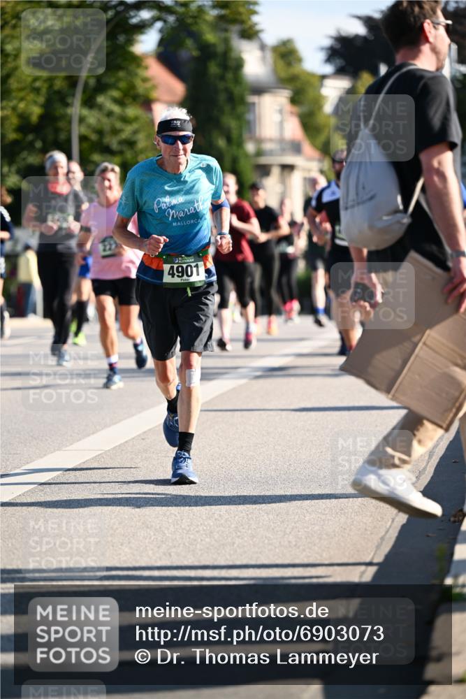 01.09.2024 - BARMER Alsterlauf Dr. Thomas Lammeyer http://msf.ph/oto/6903073 01.09.2024 09:39:44 Laufen 4901 meine-sportfotos.de