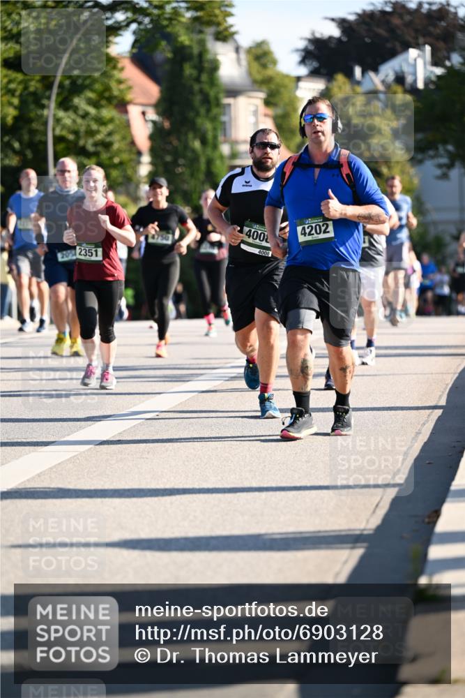 01.09.2024 - BARMER Alsterlauf Dr. Thomas Lammeyer http://msf.ph/oto/6903128 01.09.2024 09:39:46 Laufen 202351, 400, 4008, 4202 meine-sportfotos.de