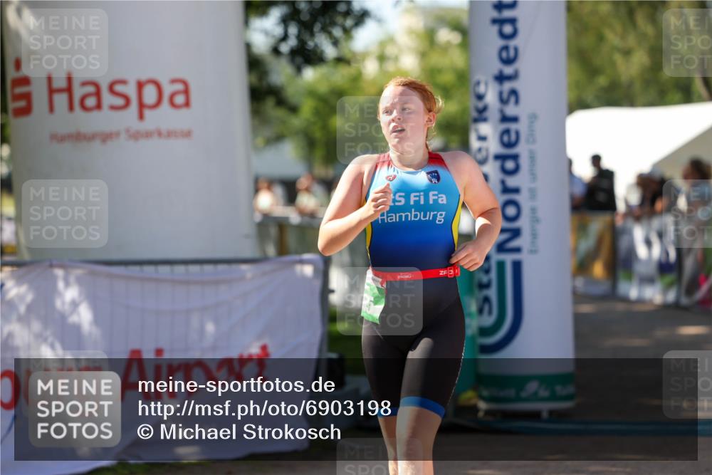 01.09.2024 - 17. Tribühne Triathlon Michael Strokosch http://msf.ph/oto/6903198 01.09.2024 11:03:15 Ziel 227, 265 meine-sportfotos.de
