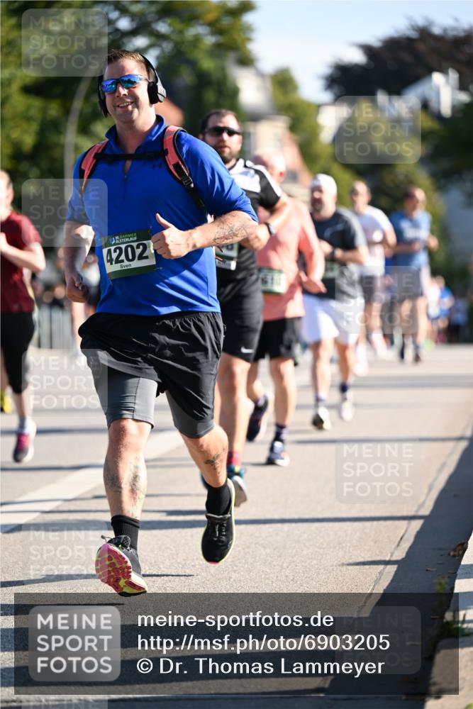 01.09.2024 - BARMER Alsterlauf Dr. Thomas Lammeyer http://msf.ph/oto/6903205 01.09.2024 09:39:47 Laufen 4202 meine-sportfotos.de