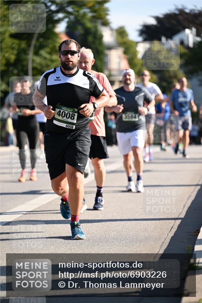 01.09.2024 - BARMER Alsterlauf Dr. Thomas Lammeyer http://msf.ph/oto/6903226 01.09.2024 09:39:48 Laufen 135, 4008, 4008, 3584 meine-sportfotos.de