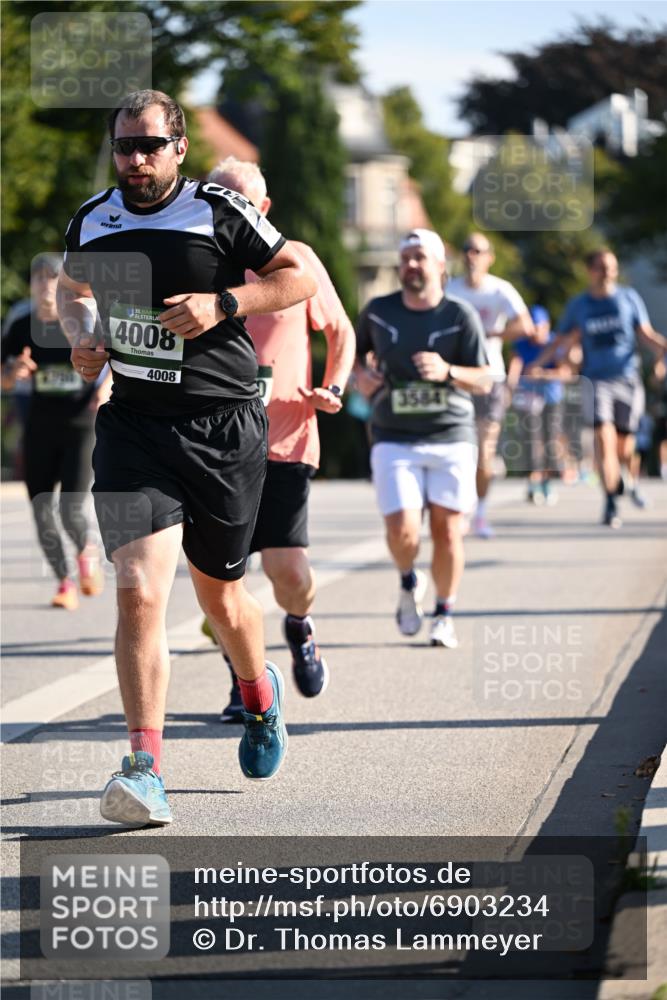 01.09.2024 - BARMER Alsterlauf Dr. Thomas Lammeyer http://msf.ph/oto/6903234 01.09.2024 09:39:48 Laufen 35, 4008, 4008, 3584 meine-sportfotos.de