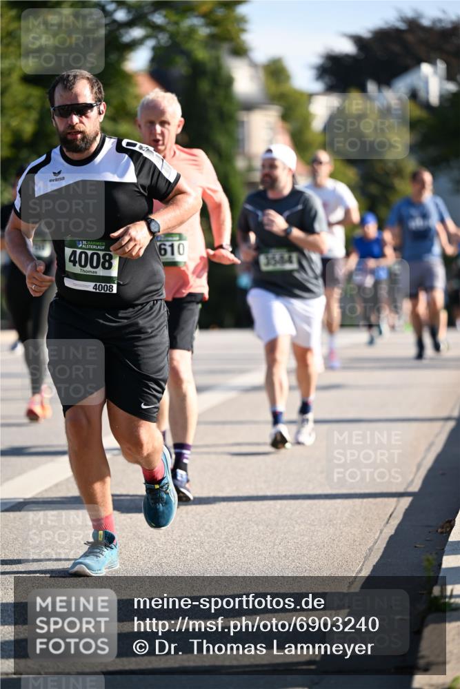 01.09.2024 - BARMER Alsterlauf Dr. Thomas Lammeyer http://msf.ph/oto/6903240 01.09.2024 09:39:49 Laufen 35, 4008, 4008, 610 meine-sportfotos.de