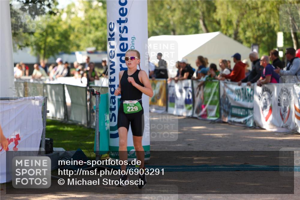 01.09.2024 - 17. Tribühne Triathlon Michael Strokosch http://msf.ph/oto/6903291 01.09.2024 11:03:24 Ziel 227, 229, 233 meine-sportfotos.de