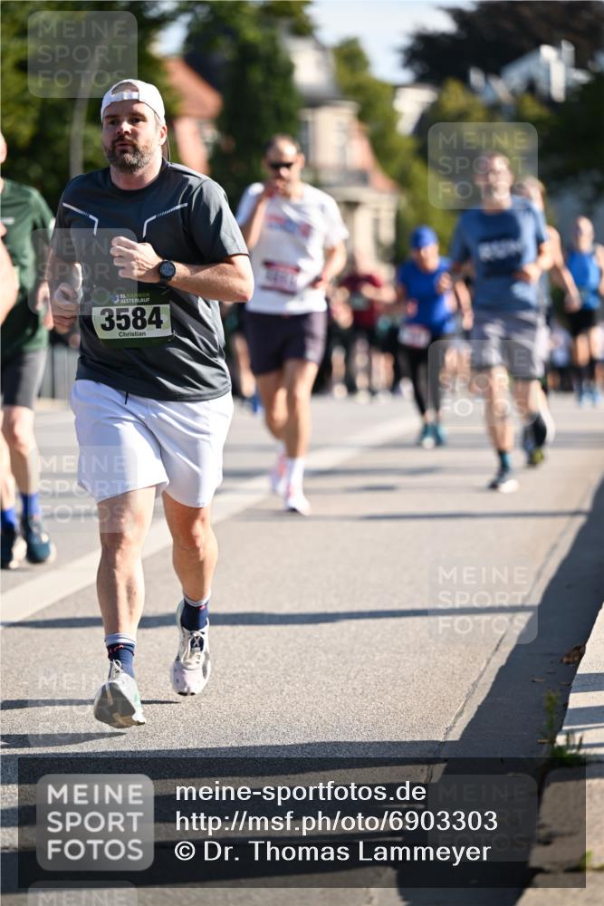 01.09.2024 - BARMER Alsterlauf Dr. Thomas Lammeyer http://msf.ph/oto/6903303 01.09.2024 09:39:51 Laufen 35, 3584 meine-sportfotos.de