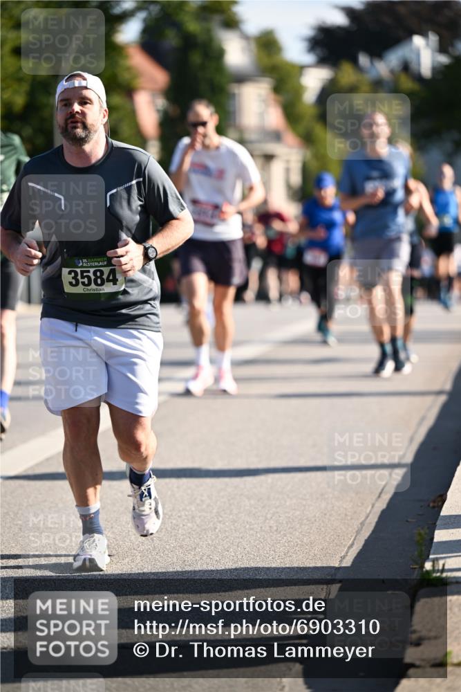 01.09.2024 - BARMER Alsterlauf Dr. Thomas Lammeyer http://msf.ph/oto/6903310 01.09.2024 09:39:51 Laufen 35, 3584 meine-sportfotos.de