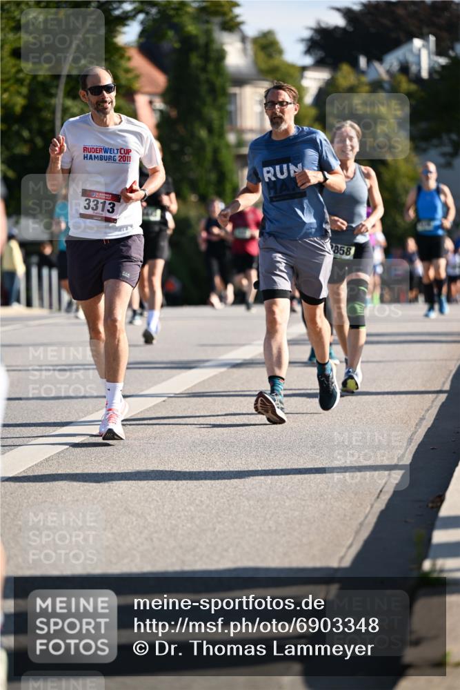 01.09.2024 - BARMER Alsterlauf Dr. Thomas Lammeyer http://msf.ph/oto/6903348 01.09.2024 09:39:52 Laufen 2011, 3313, 858 meine-sportfotos.de