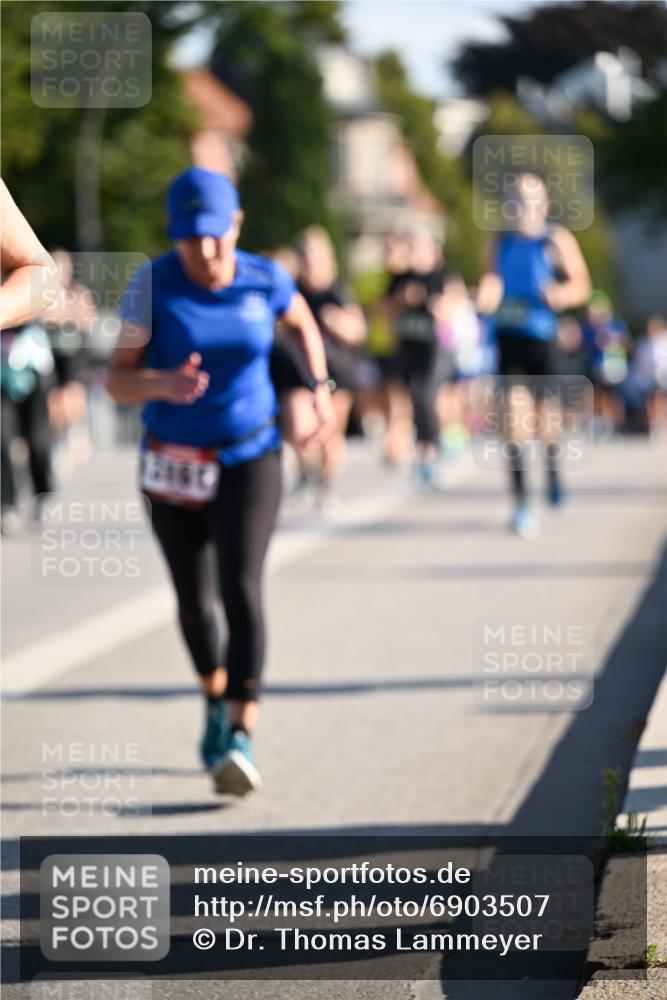 01.09.2024 - BARMER Alsterlauf Dr. Thomas Lammeyer http://msf.ph/oto/6903507 01.09.2024 09:39:56 Laufen  meine-sportfotos.de