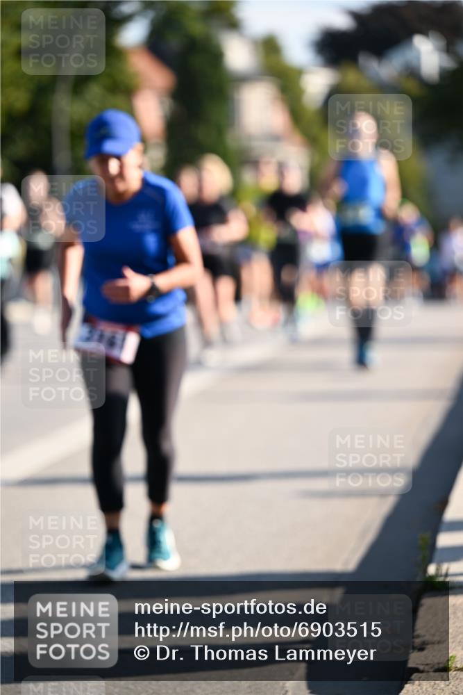 01.09.2024 - BARMER Alsterlauf Dr. Thomas Lammeyer http://msf.ph/oto/6903515 01.09.2024 09:39:56 Laufen  meine-sportfotos.de