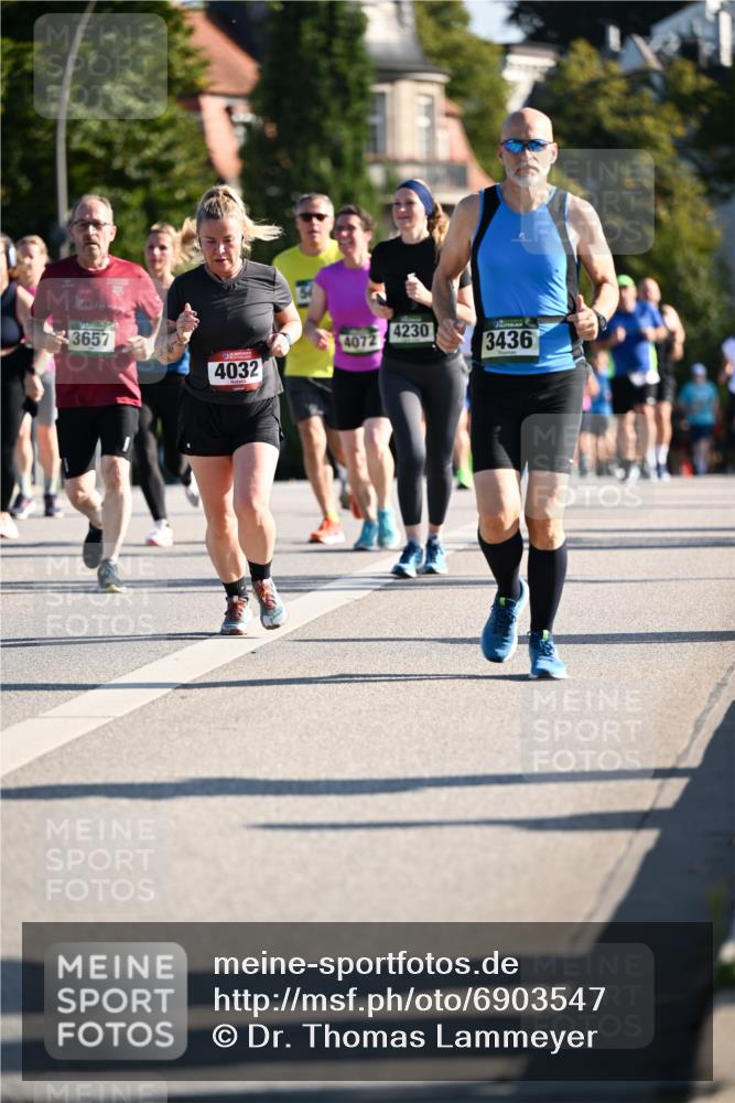 01.09.2024 - BARMER Alsterlauf Dr. Thomas Lammeyer http://msf.ph/oto/6903547 01.09.2024 09:39:58 Laufen 3657, 4230, 4072, 3436, 4032 meine-sportfotos.de