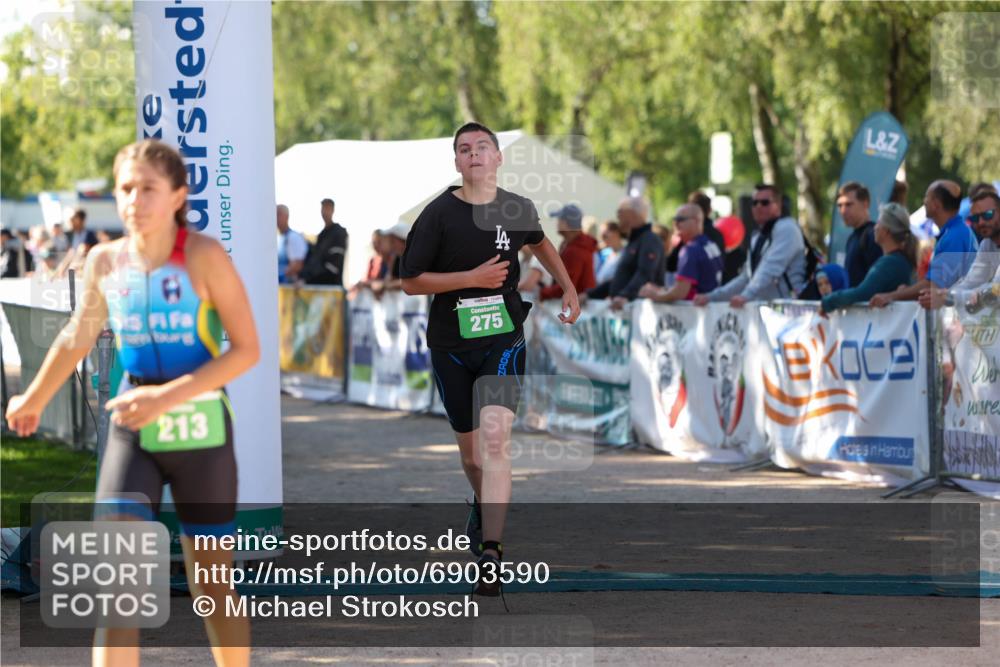 01.09.2024 - 17. Tribühne Triathlon Michael Strokosch http://msf.ph/oto/6903590 01.09.2024 11:03:51 Ziel 213, 245, 275 meine-sportfotos.de