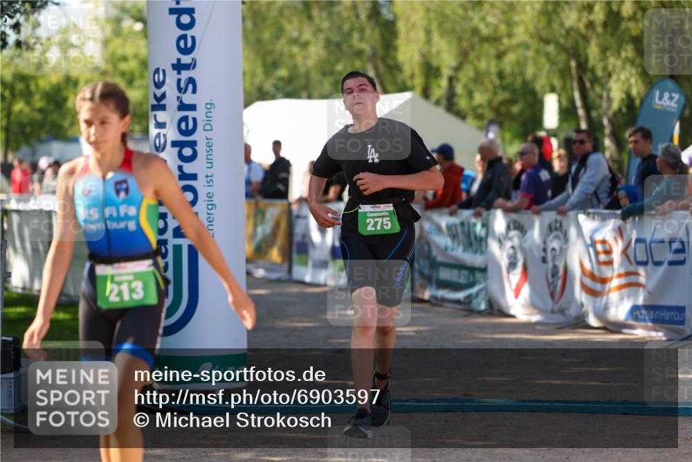 01.09.2024 - 17. Tribühne Triathlon Michael Strokosch http://msf.ph/oto/6903597 01.09.2024 11:03:51 Ziel 213, 245, 275 meine-sportfotos.de