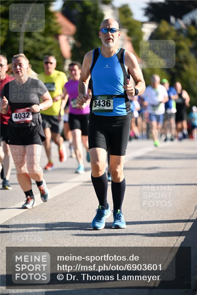 01.09.2024 - BARMER Alsterlauf Dr. Thomas Lammeyer http://msf.ph/oto/6903601 01.09.2024 09:39:59 Laufen 4032, 3436 meine-sportfotos.de