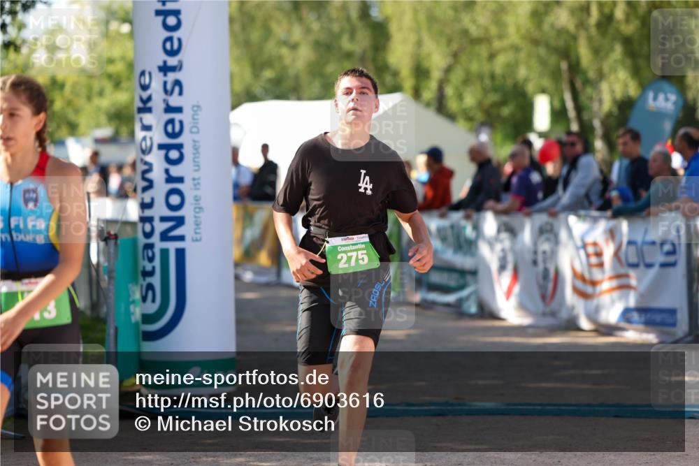 01.09.2024 - 17. Tribühne Triathlon Michael Strokosch http://msf.ph/oto/6903616 01.09.2024 11:03:51 Ziel 213, 245, 275 meine-sportfotos.de