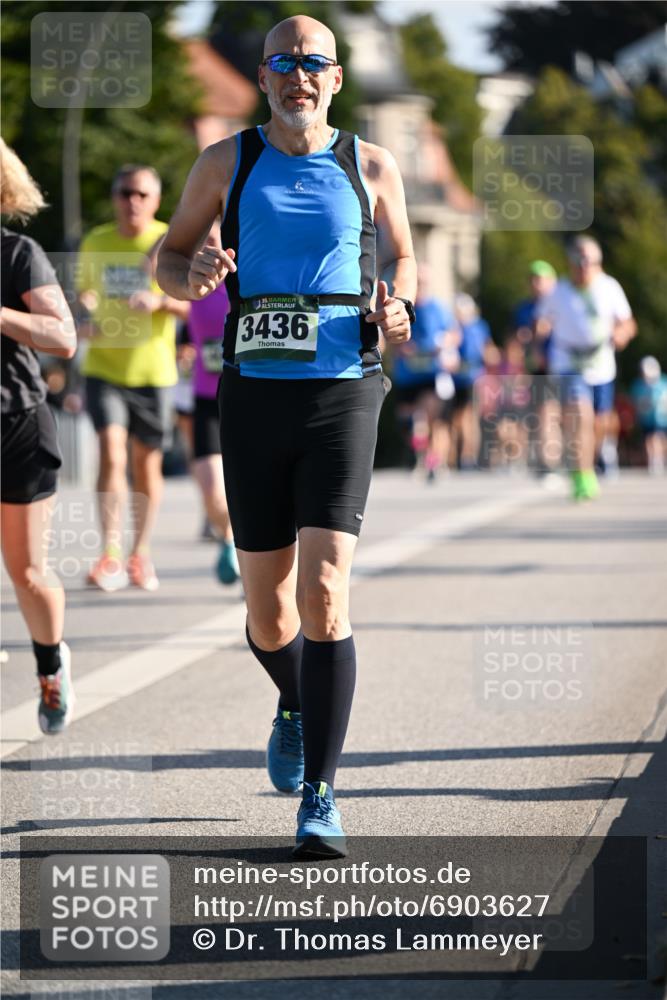 01.09.2024 - BARMER Alsterlauf Dr. Thomas Lammeyer http://msf.ph/oto/6903627 01.09.2024 09:40:00 Laufen 35, 3436 meine-sportfotos.de