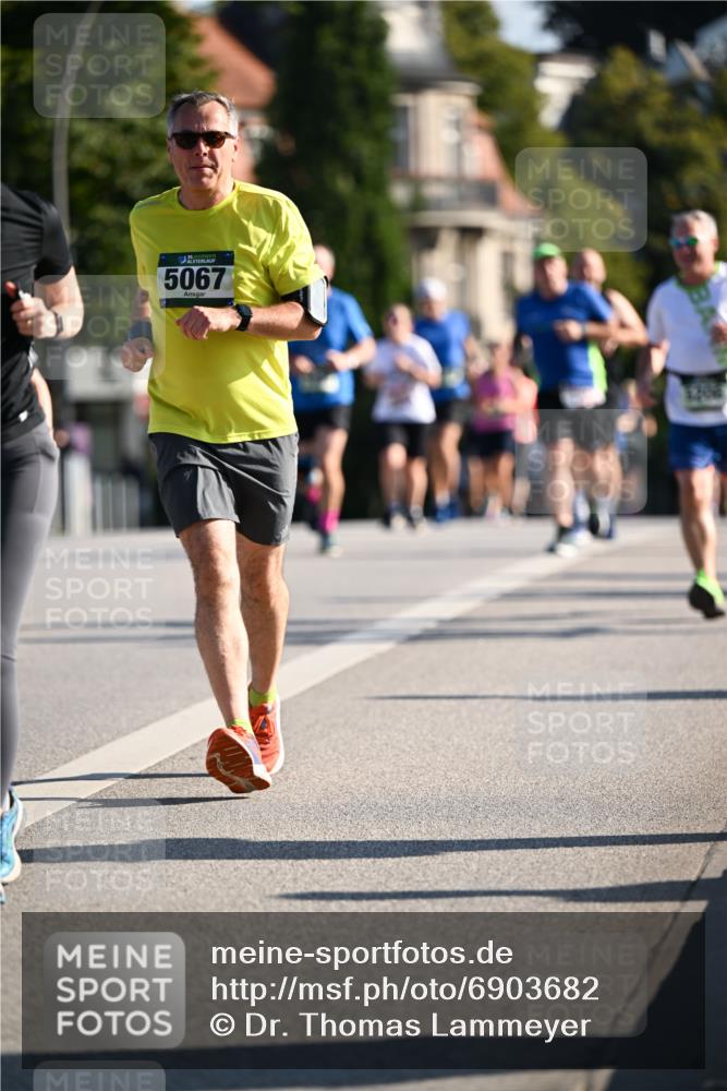 01.09.2024 - BARMER Alsterlauf Dr. Thomas Lammeyer http://msf.ph/oto/6903682 01.09.2024 09:40:02 Laufen 5067 meine-sportfotos.de