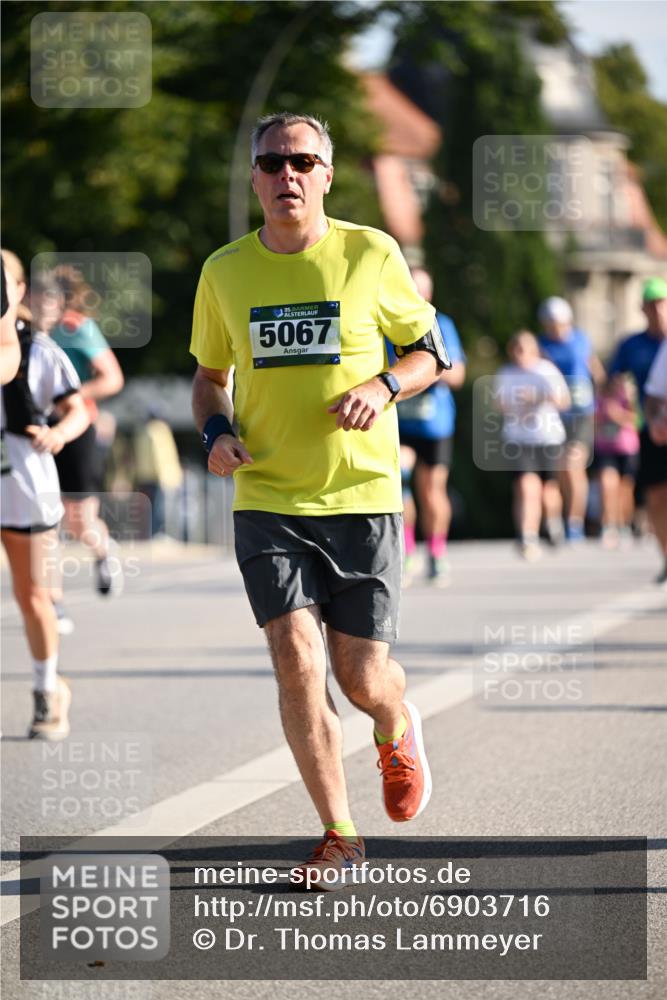 01.09.2024 - BARMER Alsterlauf Dr. Thomas Lammeyer http://msf.ph/oto/6903716 01.09.2024 09:40:03 Laufen 35, 5067 meine-sportfotos.de