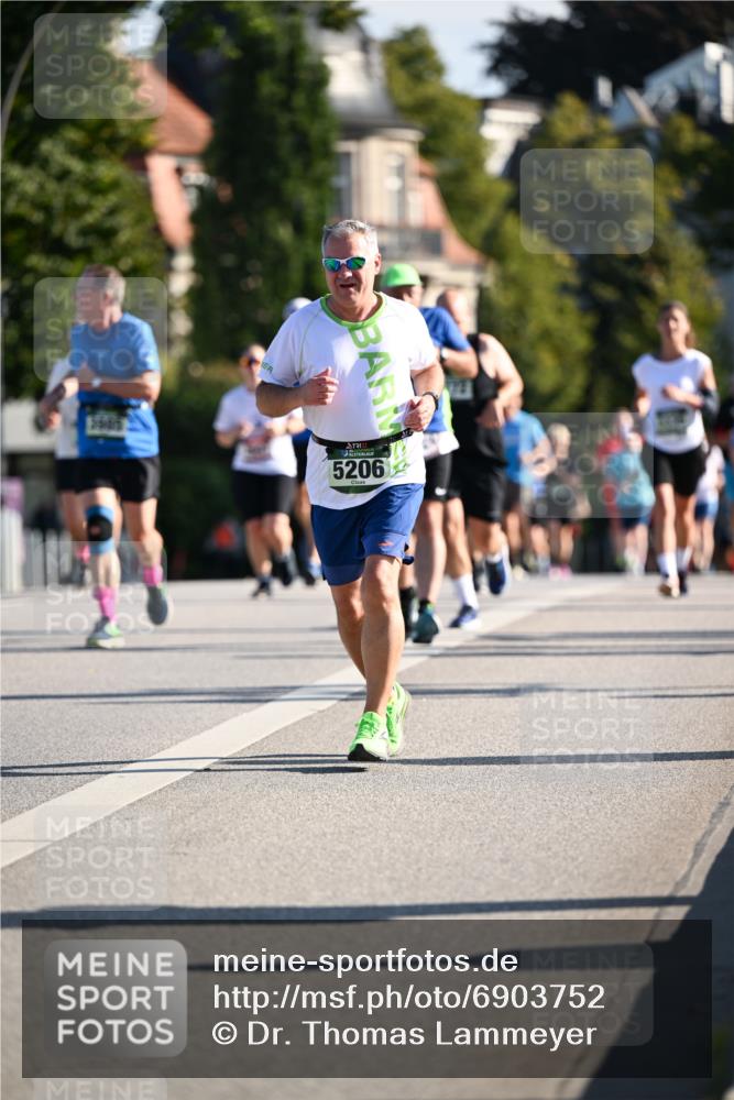 01.09.2024 - BARMER Alsterlauf Dr. Thomas Lammeyer http://msf.ph/oto/6903752 01.09.2024 09:40:04 Laufen 5206 meine-sportfotos.de