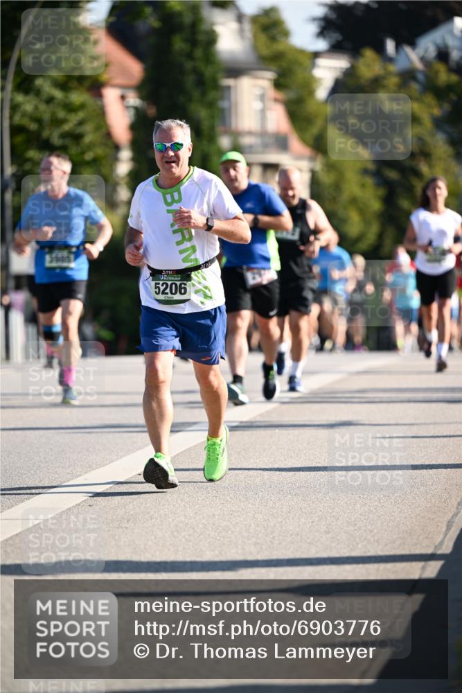 01.09.2024 - BARMER Alsterlauf Dr. Thomas Lammeyer http://msf.ph/oto/6903776 01.09.2024 09:40:04 Laufen 5206 meine-sportfotos.de