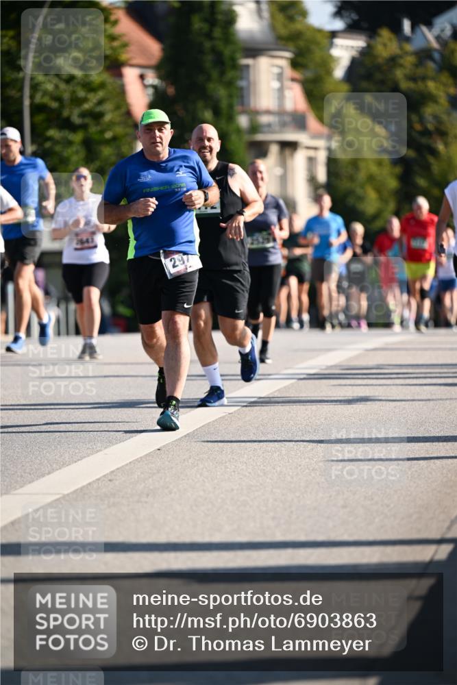 01.09.2024 - BARMER Alsterlauf Dr. Thomas Lammeyer http://msf.ph/oto/6903863 01.09.2024 09:40:06 Laufen 1647, 2016, 297 meine-sportfotos.de
